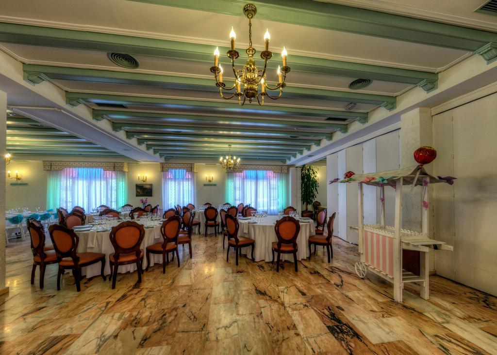 Hotel Sandra Alcala de Guadaira Luaran gambar