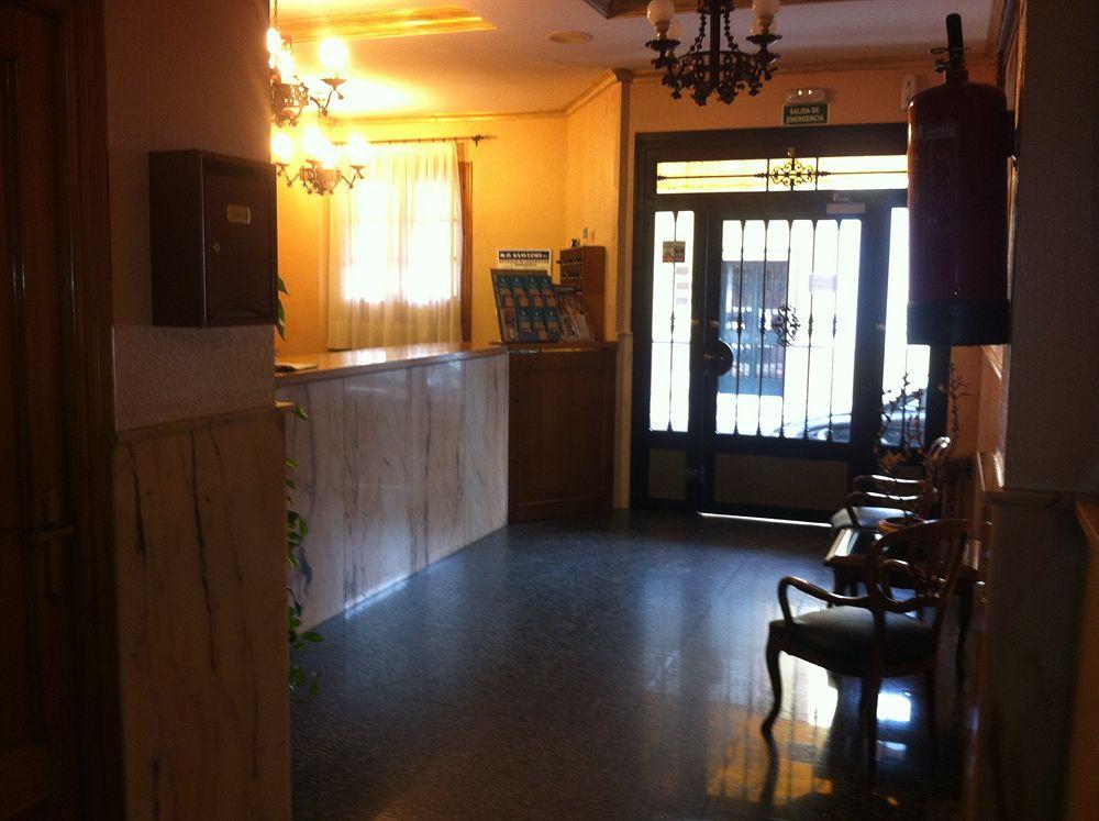 Hotel Sandra Alcala de Guadaira Luaran gambar