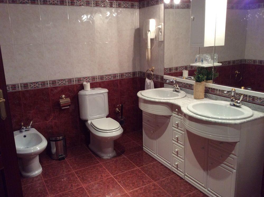 Hotel Sandra Alcala de Guadaira Luaran gambar