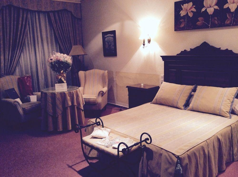 Hotel Sandra Alcala de Guadaira Luaran gambar