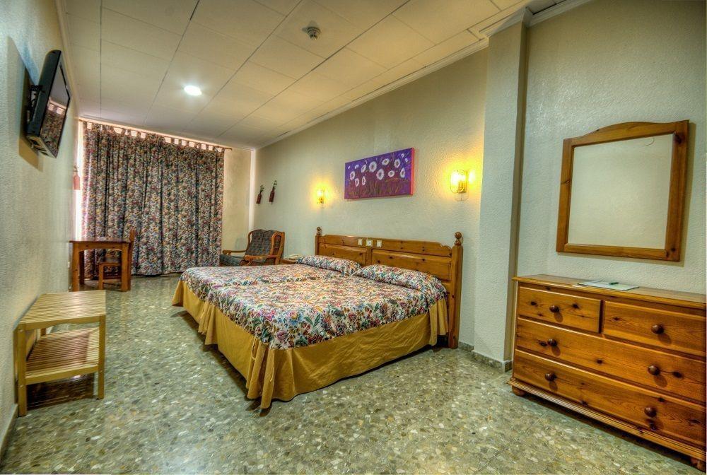 Hotel Sandra Alcala de Guadaira Luaran gambar