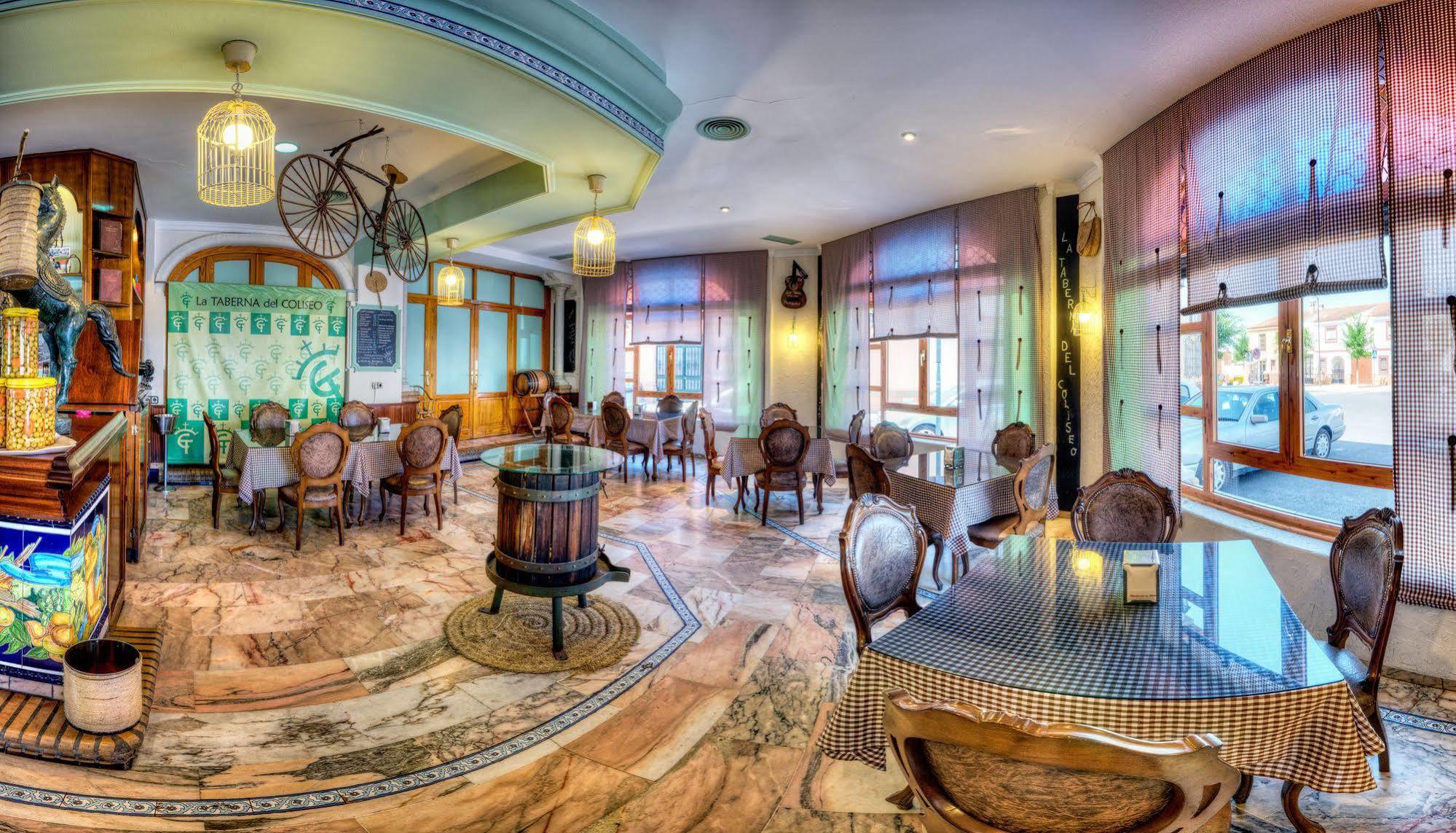 Hotel Sandra Alcala de Guadaira Luaran gambar