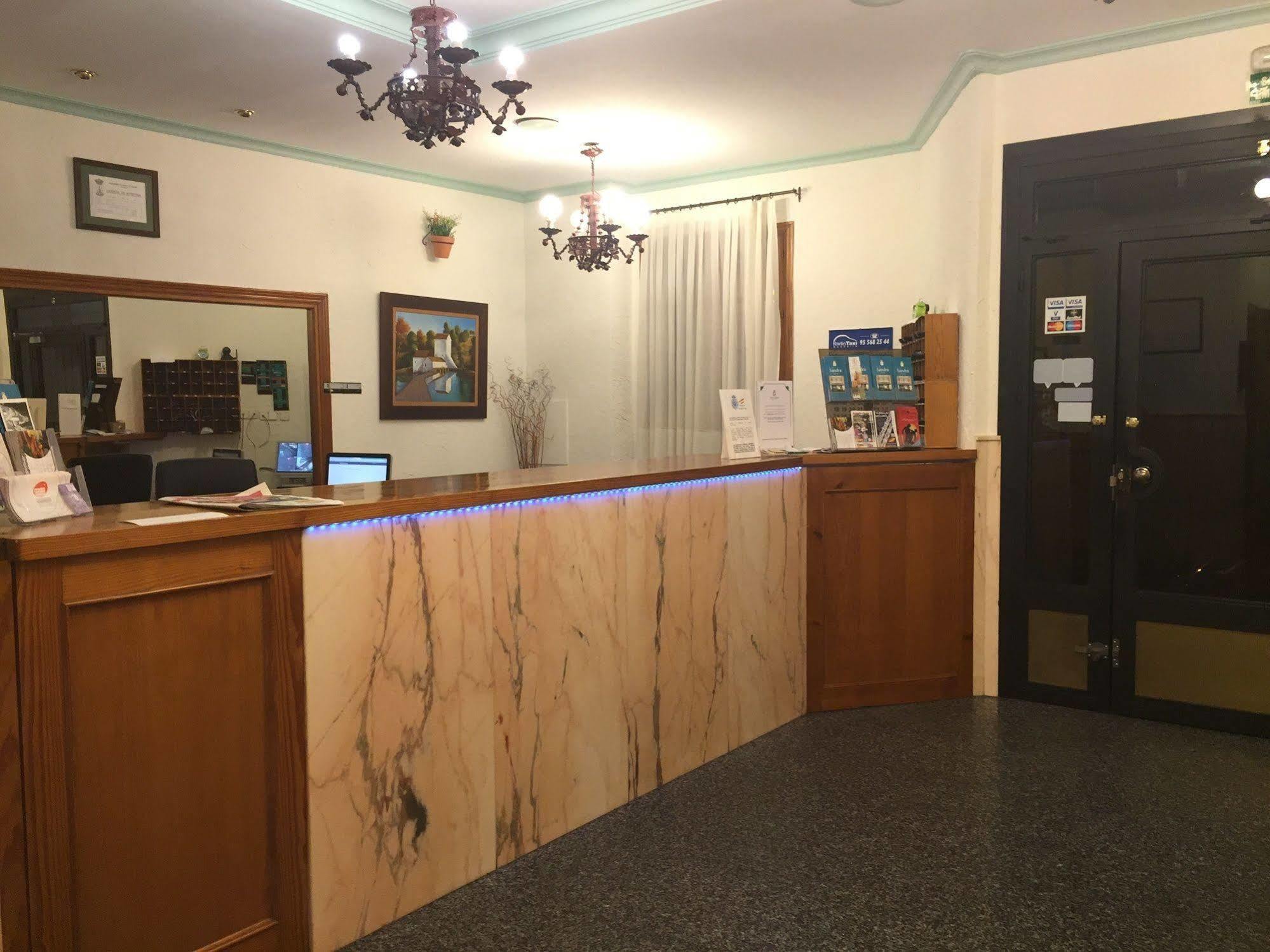 Hotel Sandra Alcala de Guadaira Luaran gambar