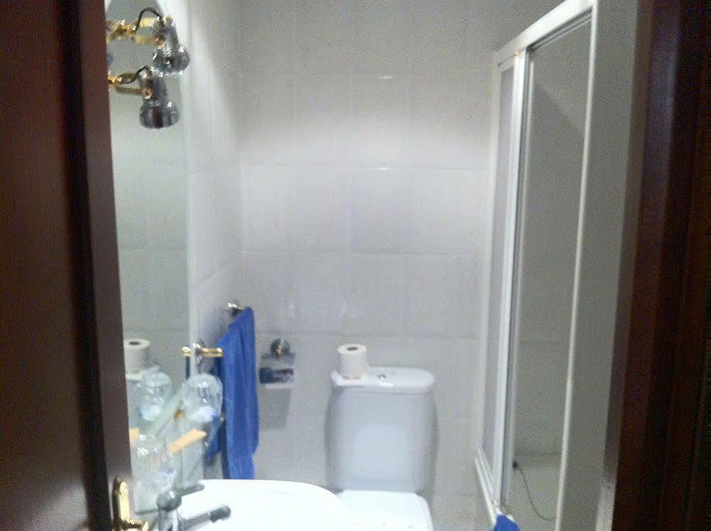 Hotel Sandra Alcala de Guadaira Luaran gambar